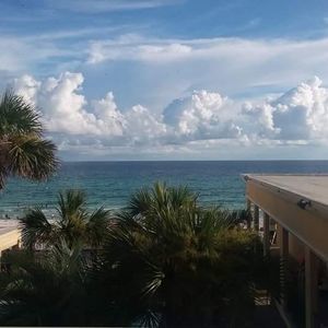 Meet your Posher, Lacey